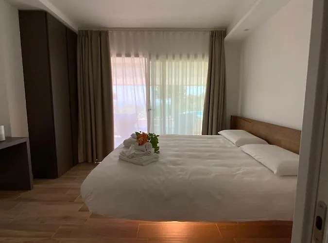 Apartment Domu Sa Luna Mia *